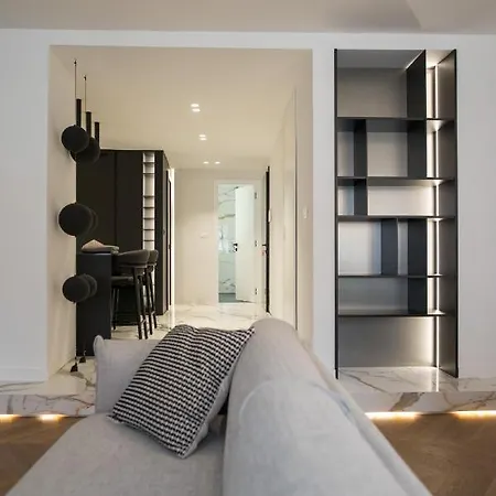 Luxury Contesa *
