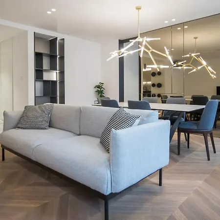 Luxury Contesa רוביני