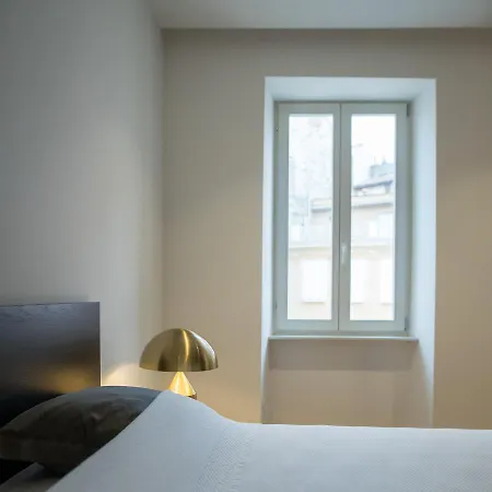 Luxury Contesa * רוביני