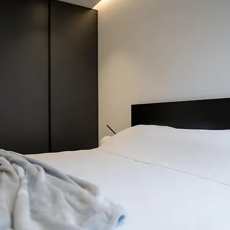 Luxury Contesa דירה רוביני